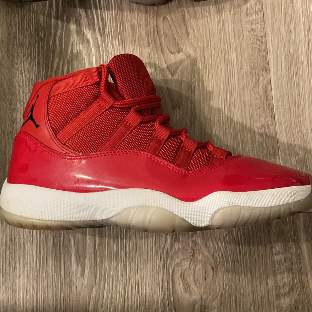 Air Jordan 11 Retro “Win Like 96” Gym Red - Picture 2 of 5